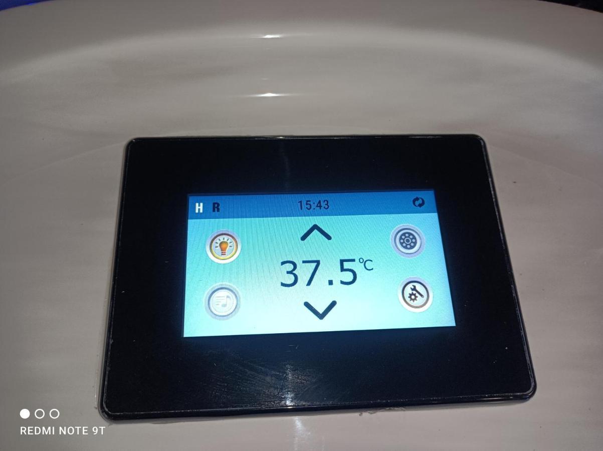 Sauna & Double Jacuzzi Interieur Et Sous Les Etoiles 1H30 Paris Ladon Exteriör bild